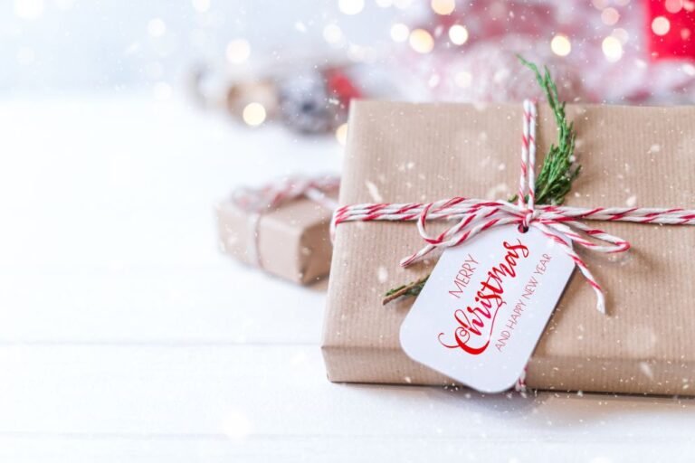 50 DIY Christmas Gift Tags to Write Heartfelt Messages