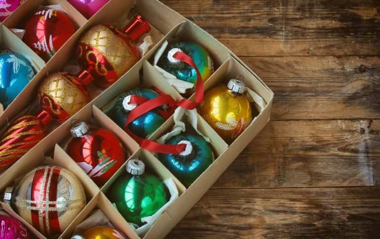 25 Vintage Christmas Ornaments You’ll Want Right Now